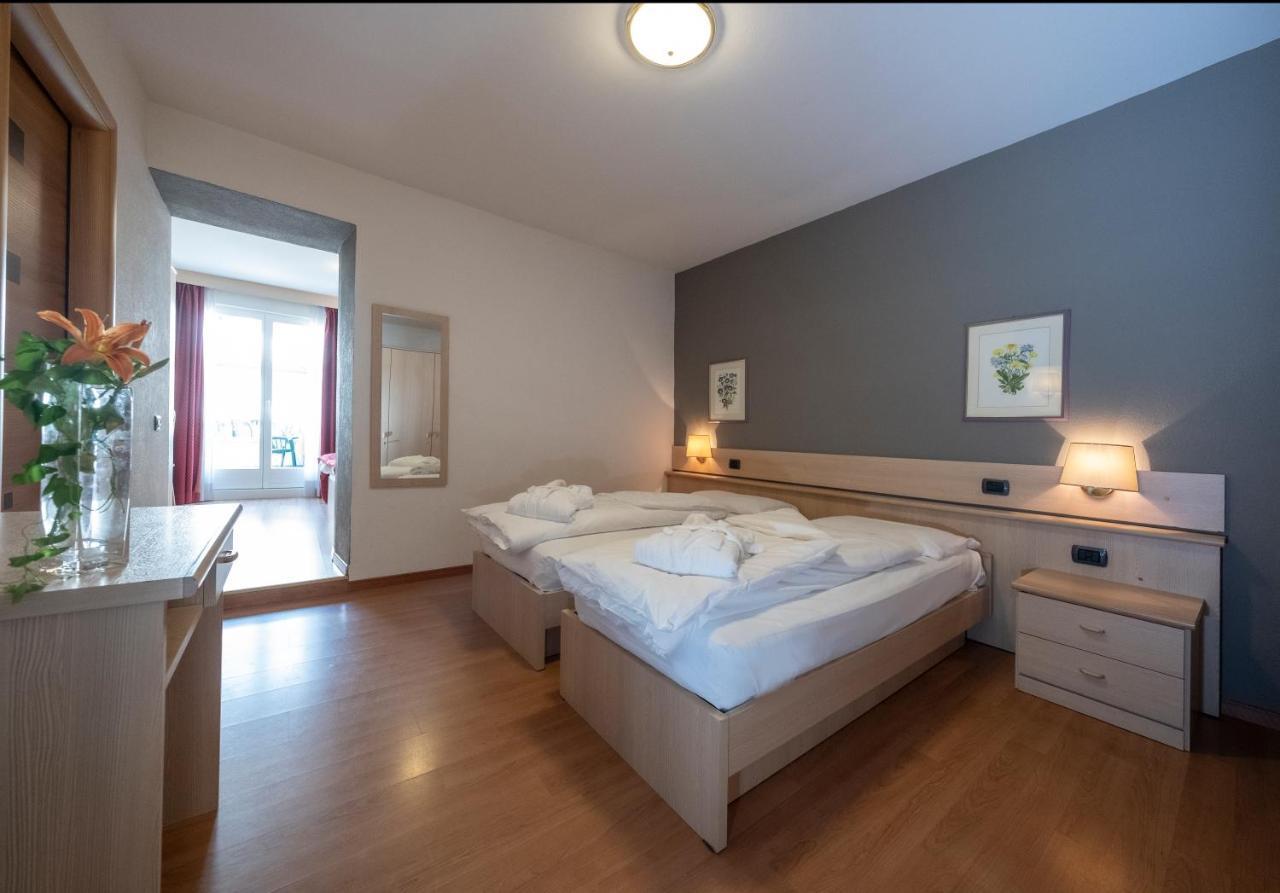 Hotel Italia Castello-Molina di Fiemme Eksteriør billede