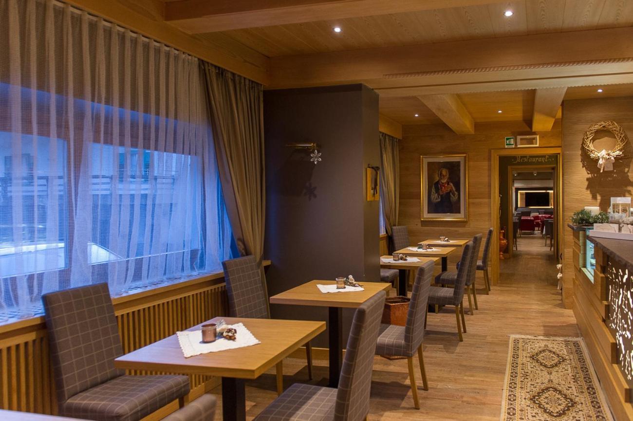Hotel Italia Castello-Molina di Fiemme Eksteriør billede