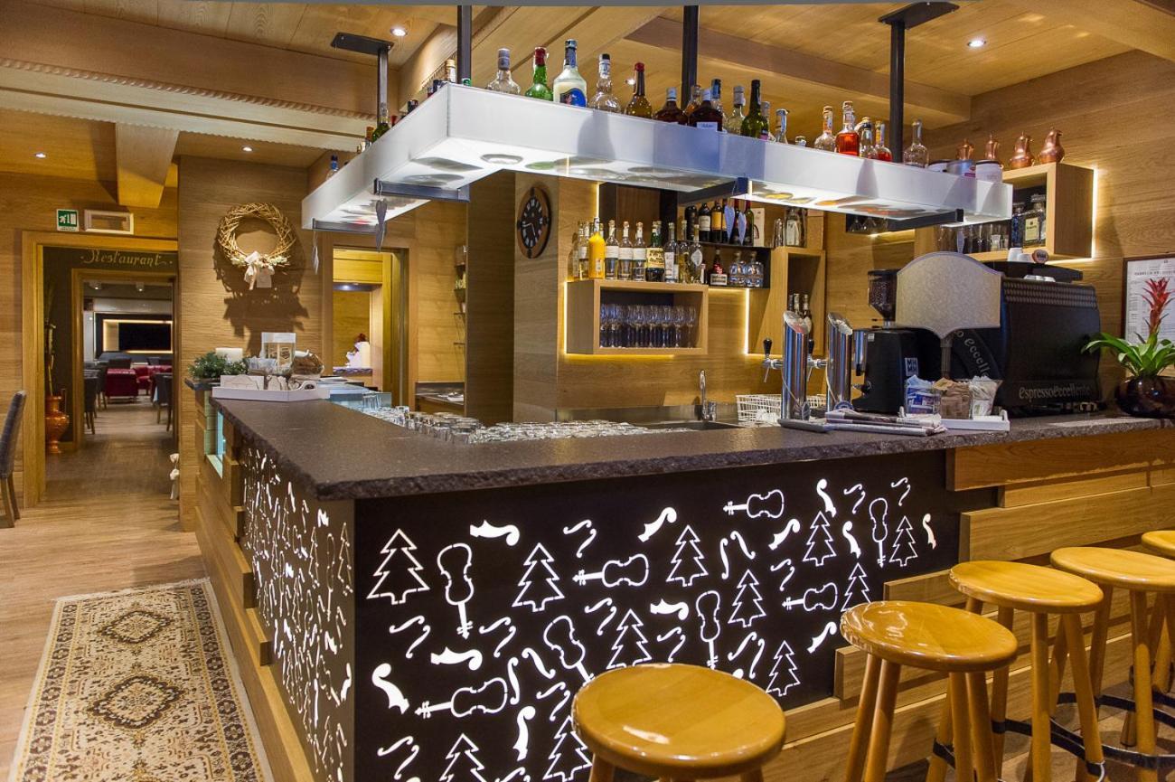 Hotel Italia Castello-Molina di Fiemme Eksteriør billede