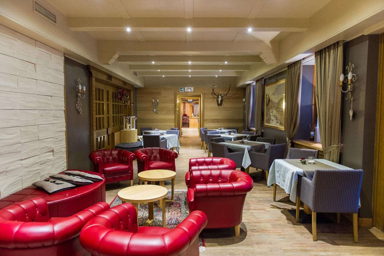 Hotel Italia Castello-Molina di Fiemme Eksteriør billede