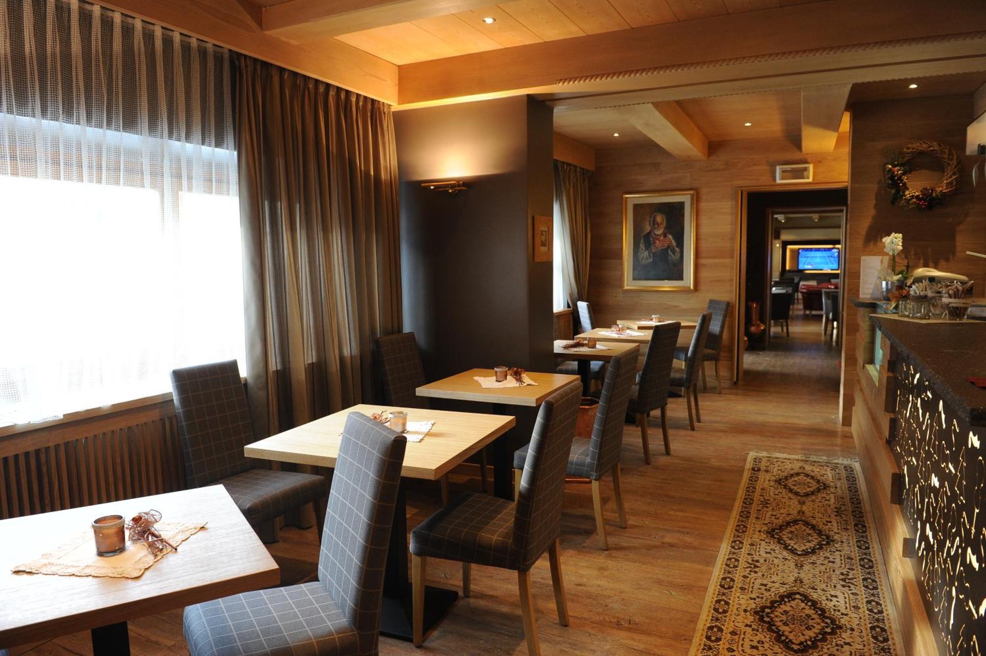 Hotel Italia Castello-Molina di Fiemme Eksteriør billede