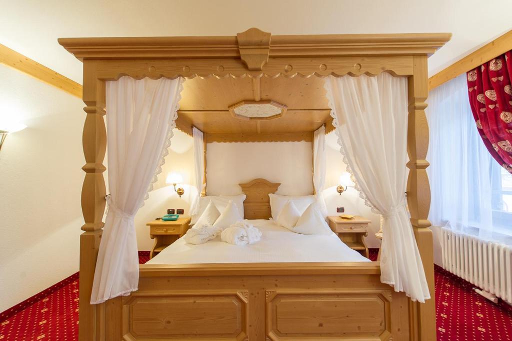Hotel Italia Castello-Molina di Fiemme Værelse billede
